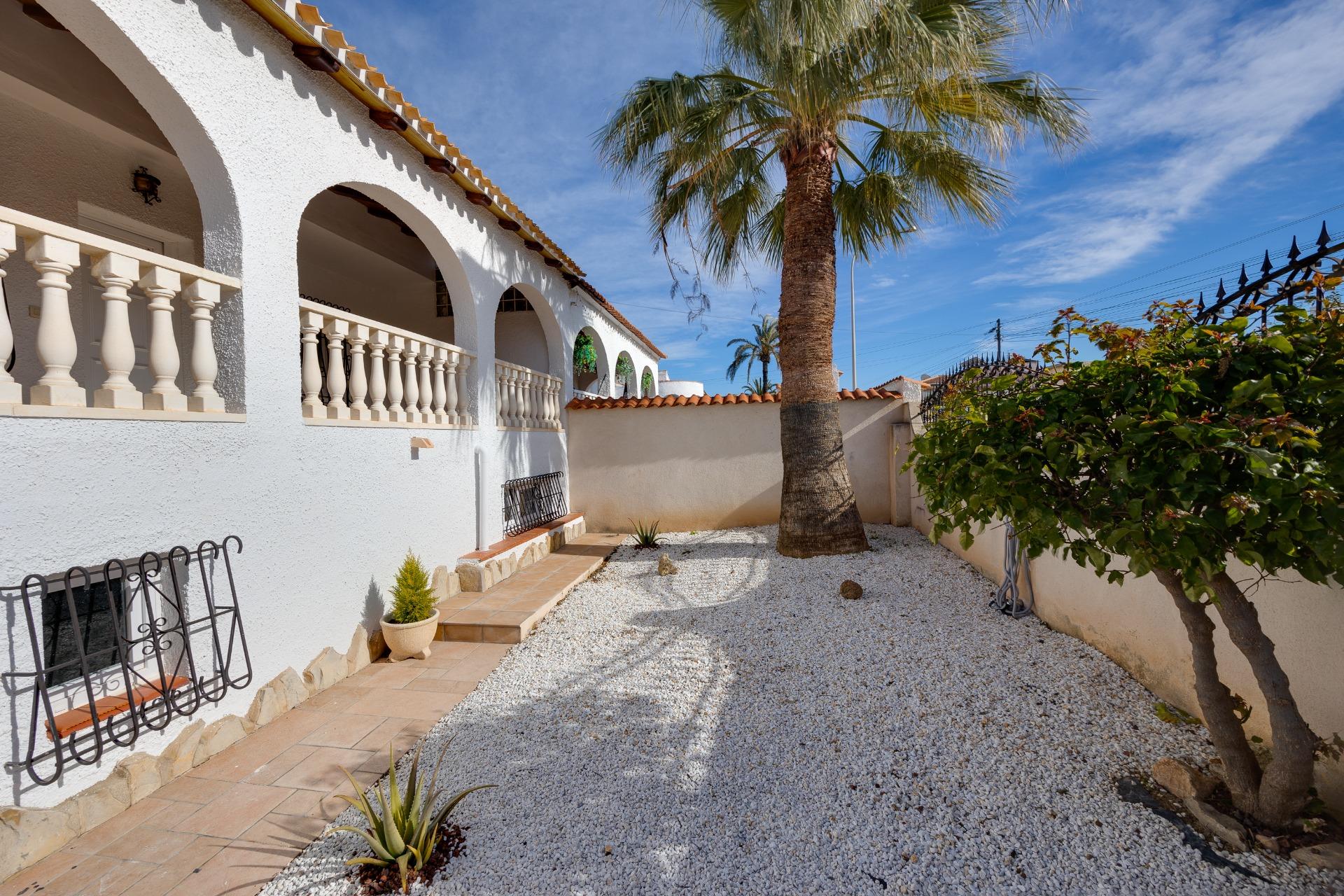 Villa for Sale in Torrevieja, Alicante