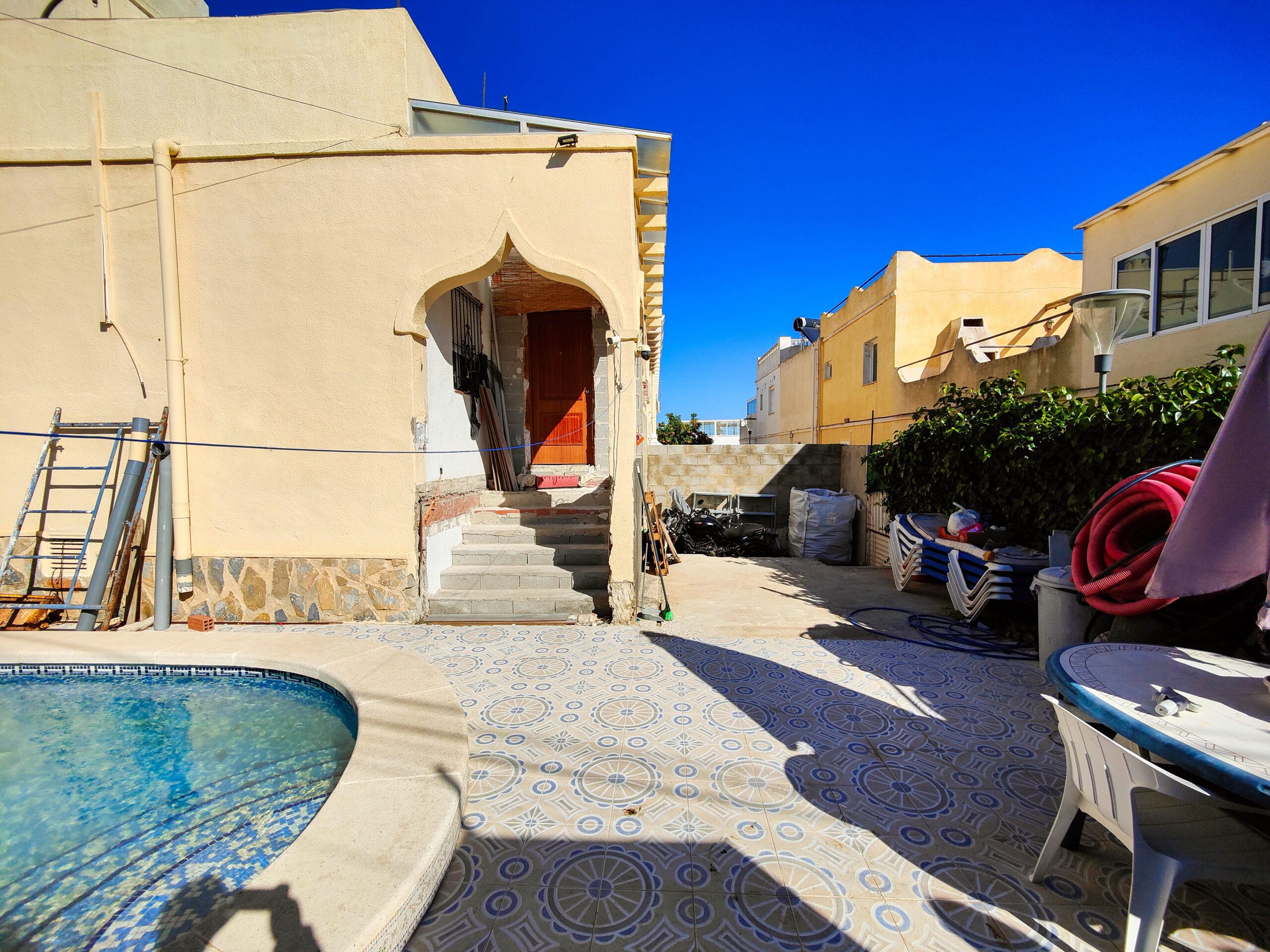 Villa for Sale in San Miguel de Salinas, Alicante