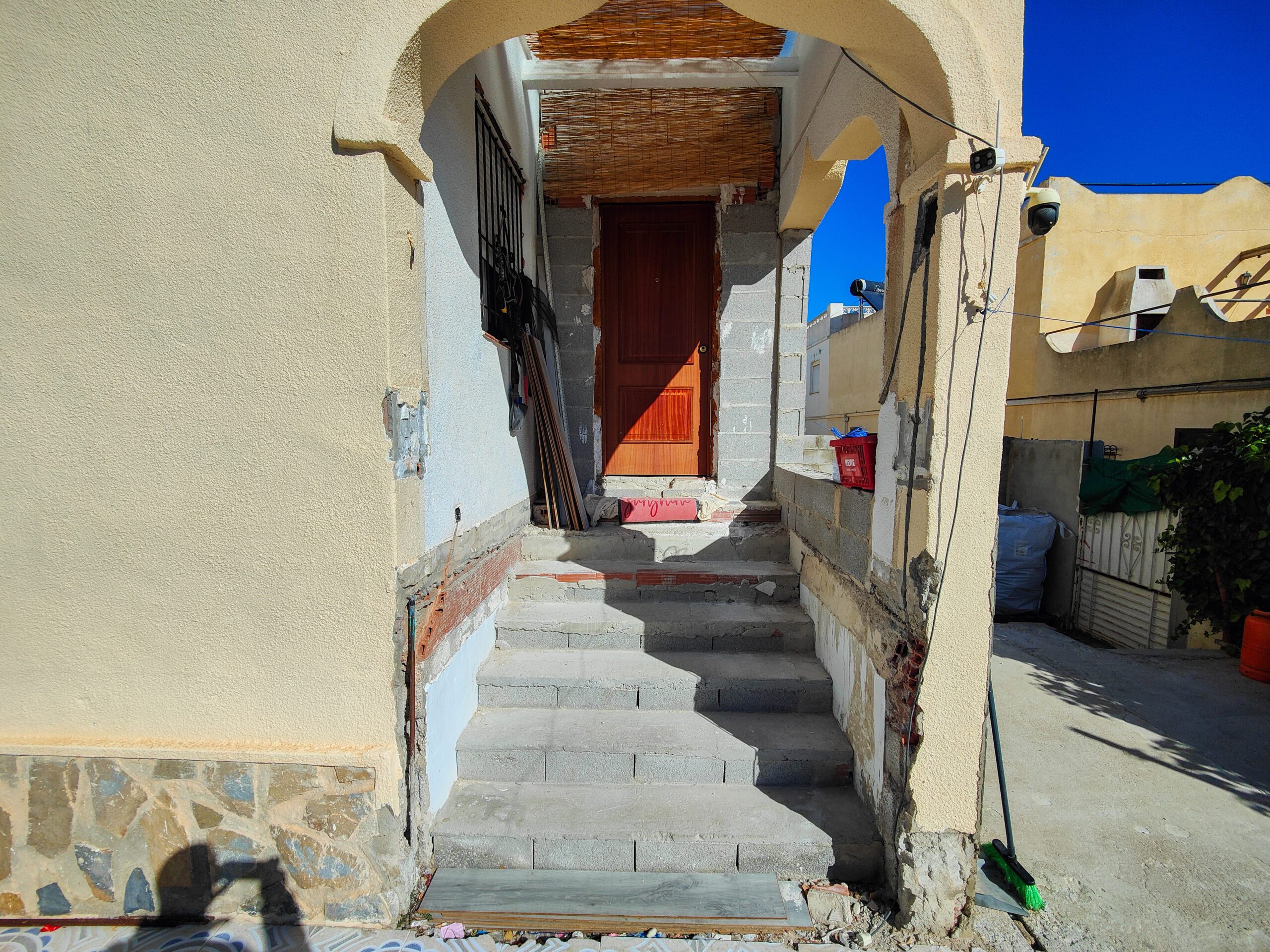 Villa for Sale in San Miguel de Salinas, Alicante