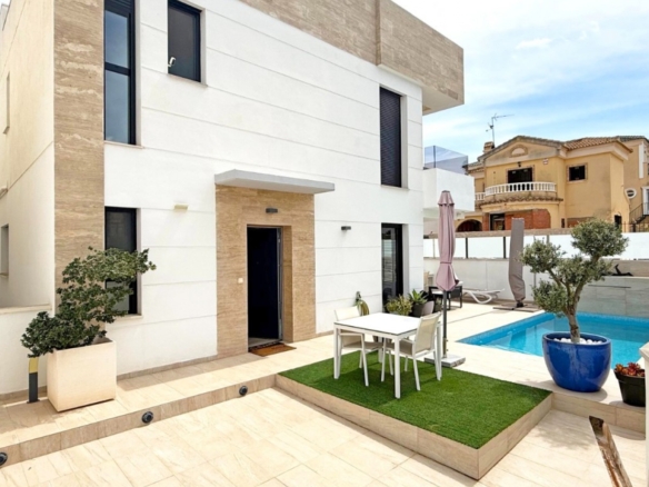 Villa for Sale in Orihuela Costa, Alicante