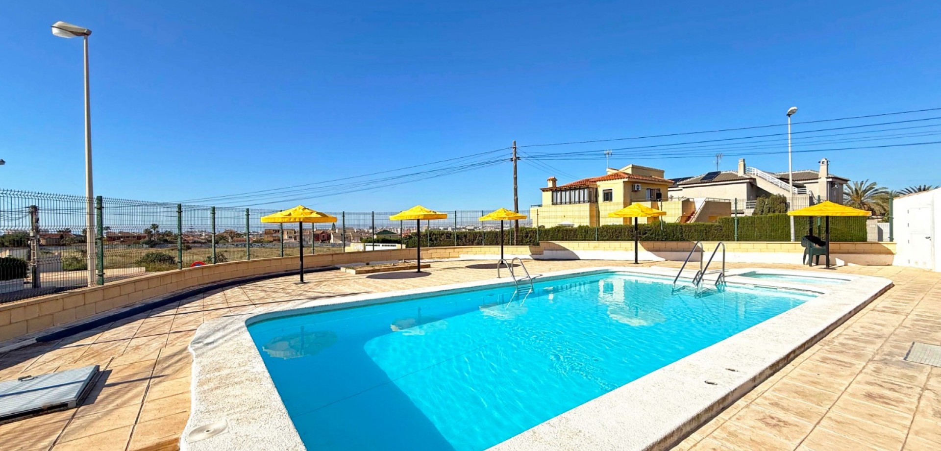 Bungalow for Sale in Torrevieja, Alicante