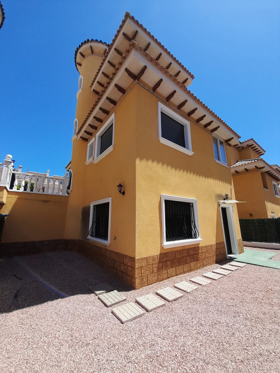 Villa for Sale in Ciudad Quesada, Alicante