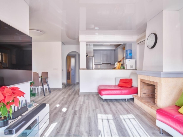 Villa for Sale in Los Montesinos, Alicante