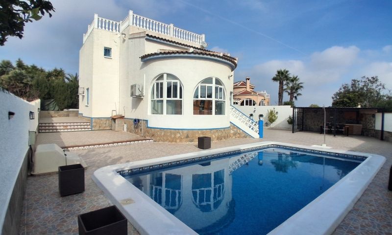 Villa for Sale in Rojales, Alicante