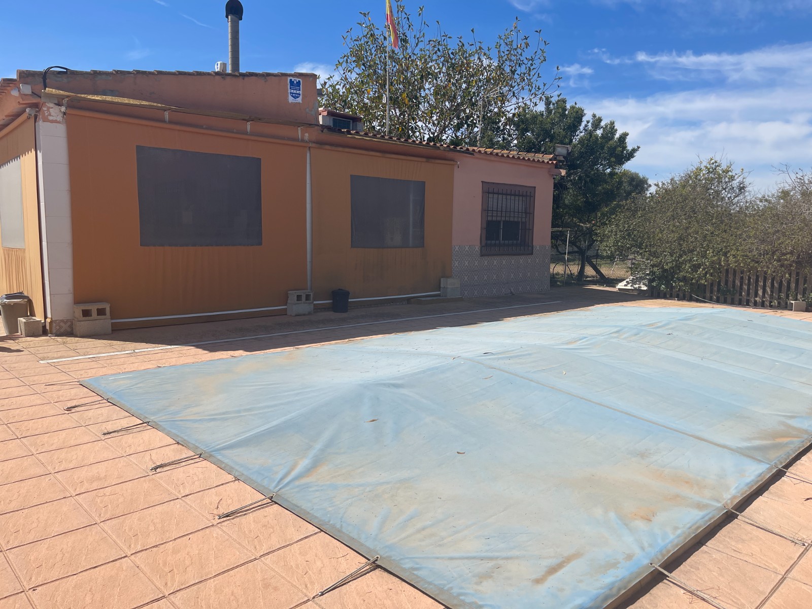 Villa for Sale in Guardamar del Segura, Alicante
