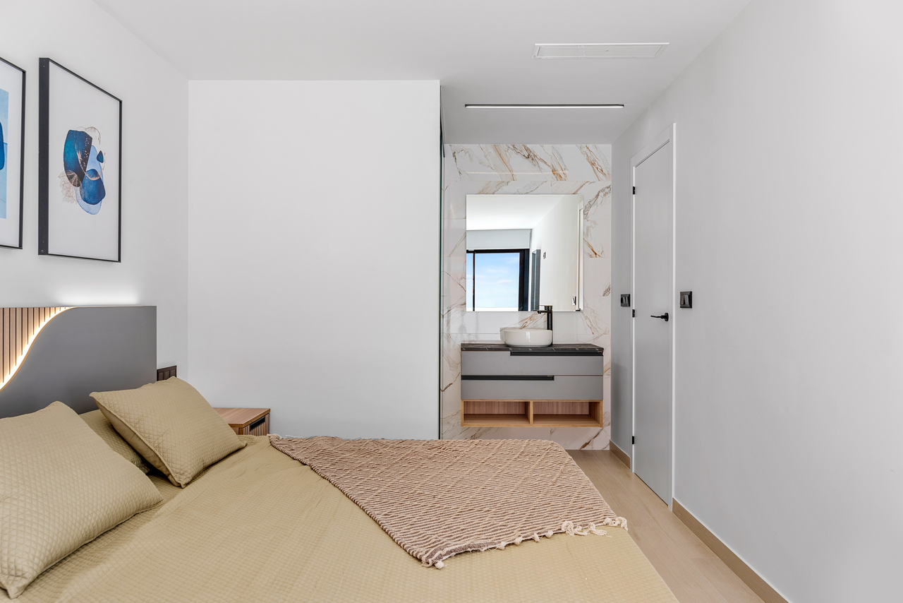 Apartment for Sale in Guardamar del Segura, Alicante
