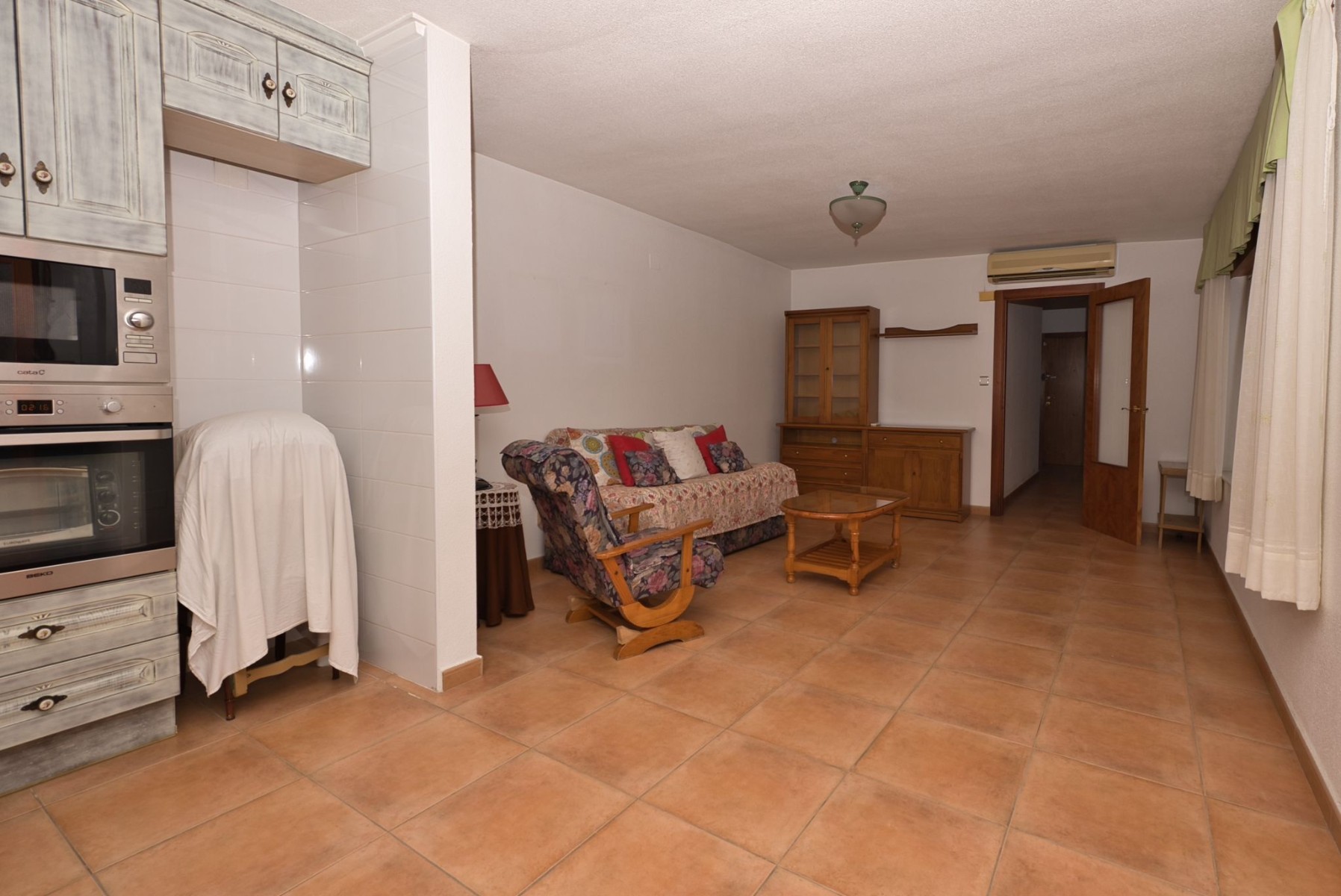 Villa for Sale in Benijofar, Alicante