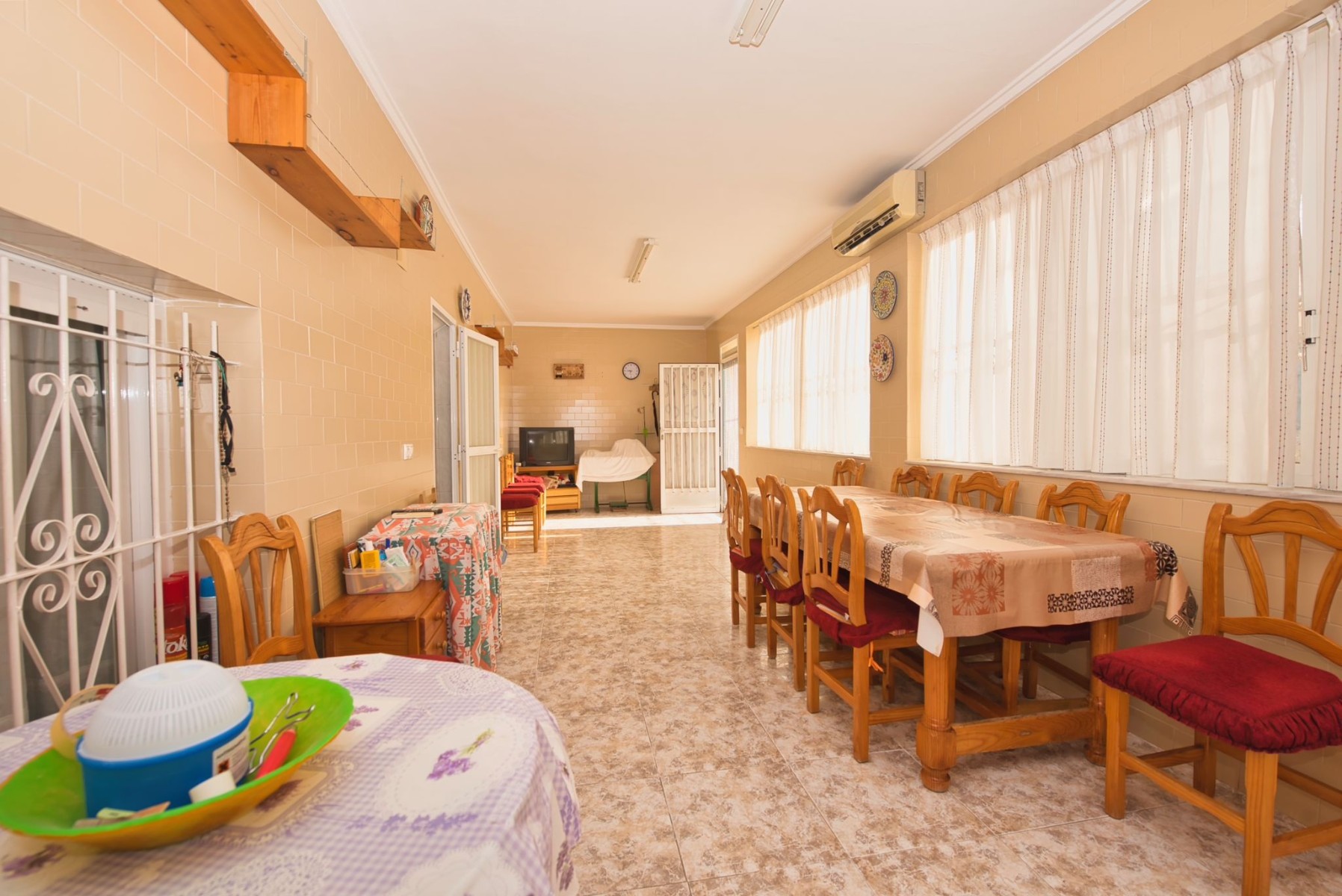 Villa for Sale in Benijofar, Alicante