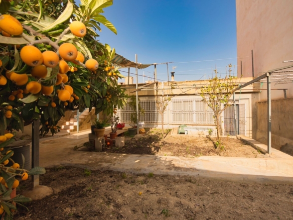 Villa for Sale in Benijofar, Alicante