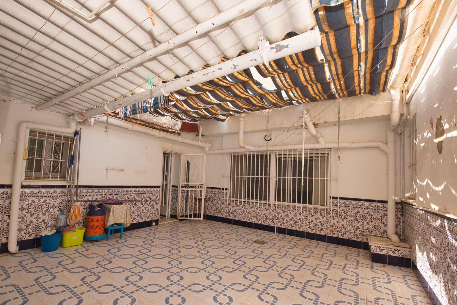 Villa for Sale in Benijofar, Alicante