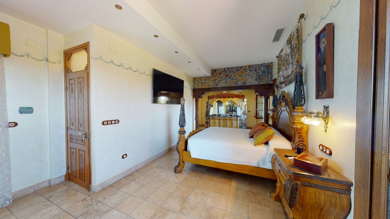 Villa for Sale in Almoradi, Alicante