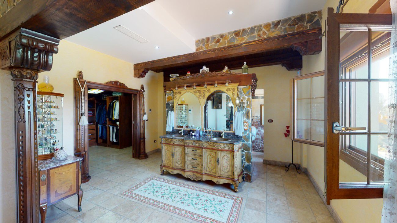 Villa for Sale in Almoradi, Alicante