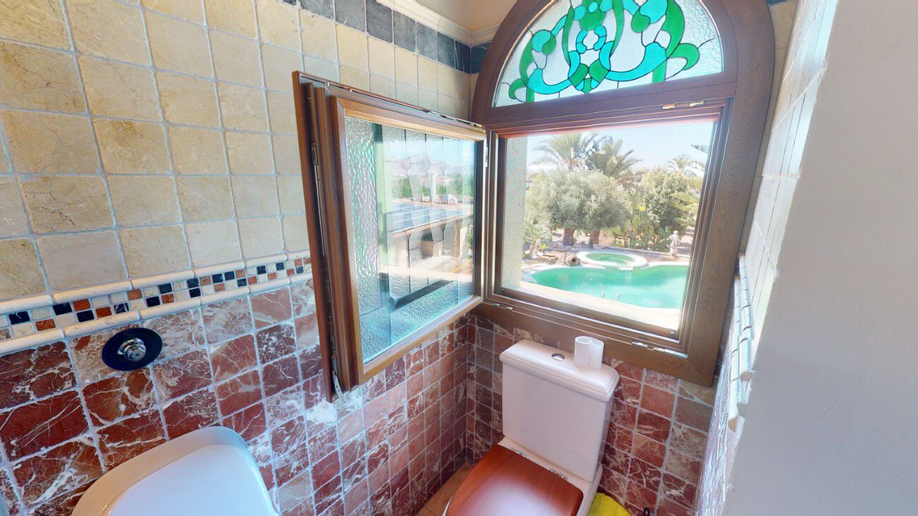 Villa for Sale in Almoradi, Alicante