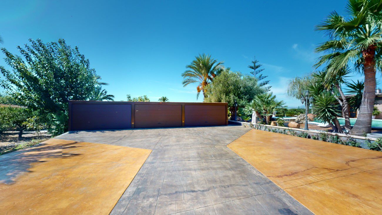 Villa for Sale in Almoradi, Alicante