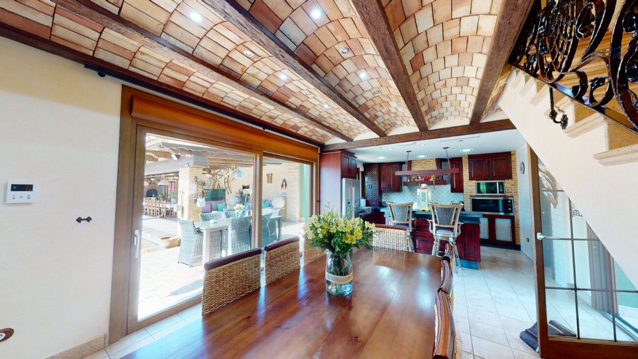 Villa for Sale in Almoradi, Alicante