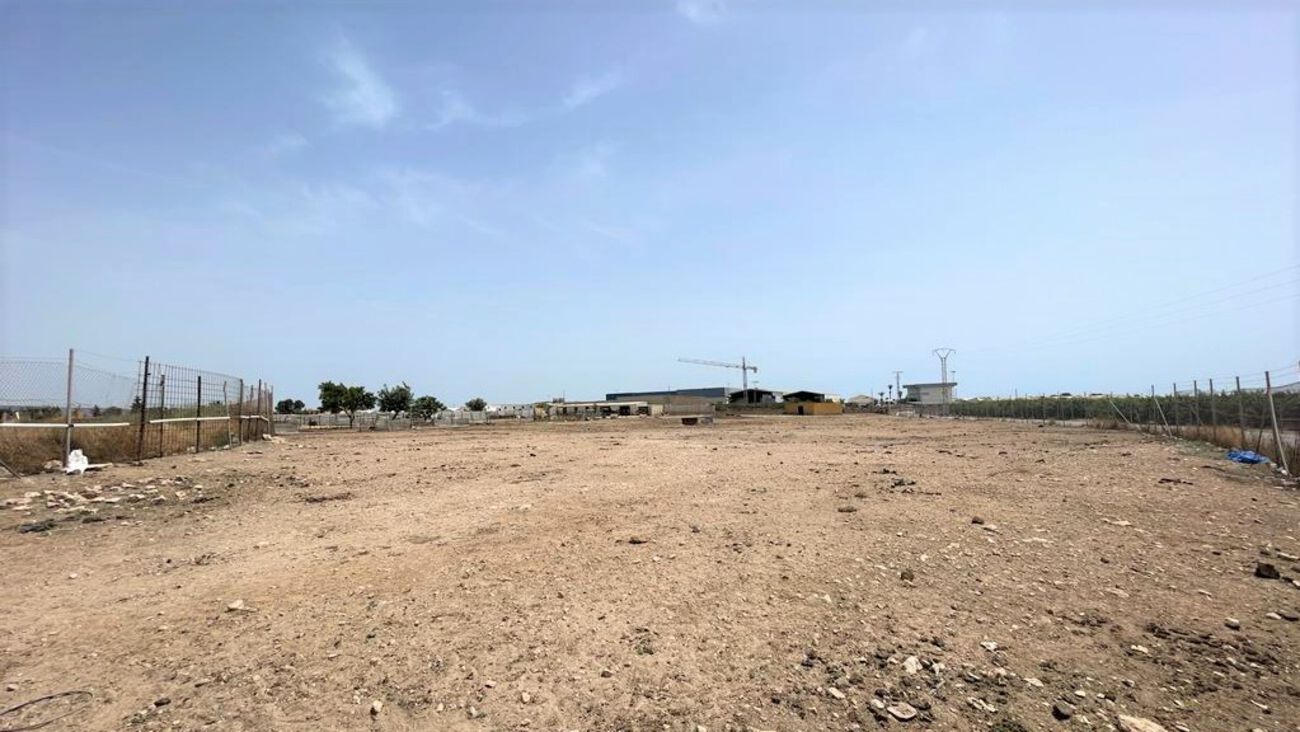 Commercial for Sale in Balsicas, Murcia