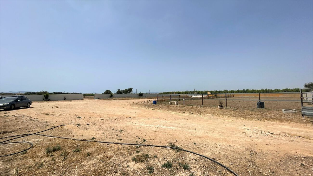 Commercial for Sale in Balsicas, Murcia