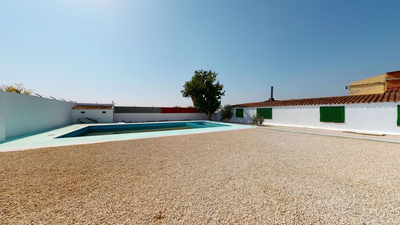 Town House for Sale in Albatera, Alicante