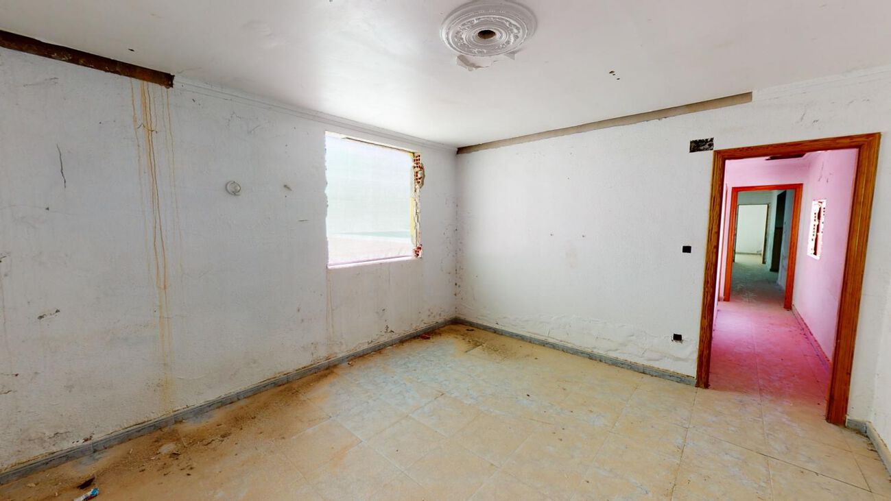 Town House for Sale in Albatera, Alicante