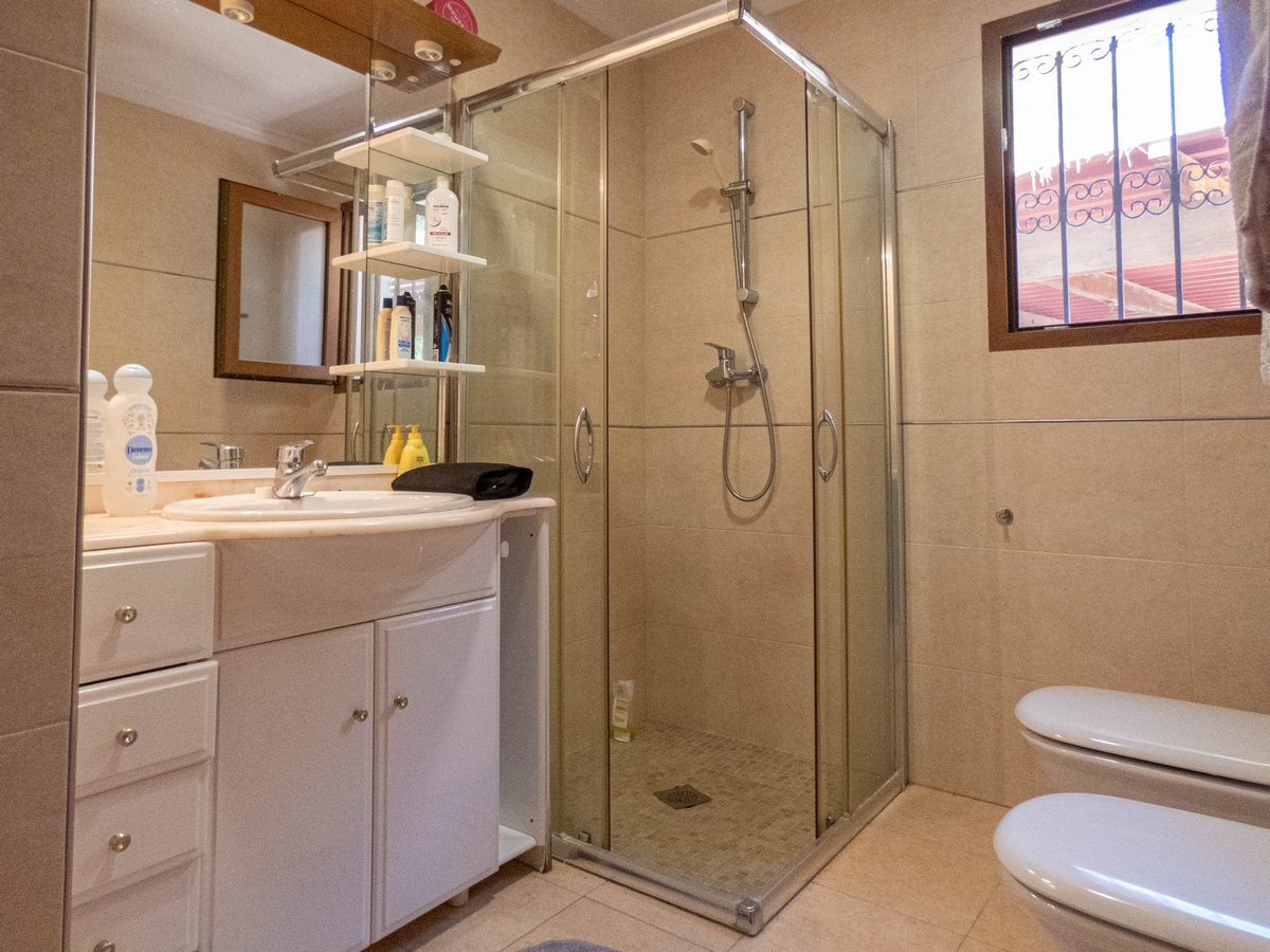 Villa for Sale in Dehesa de Campoamor, Alicante