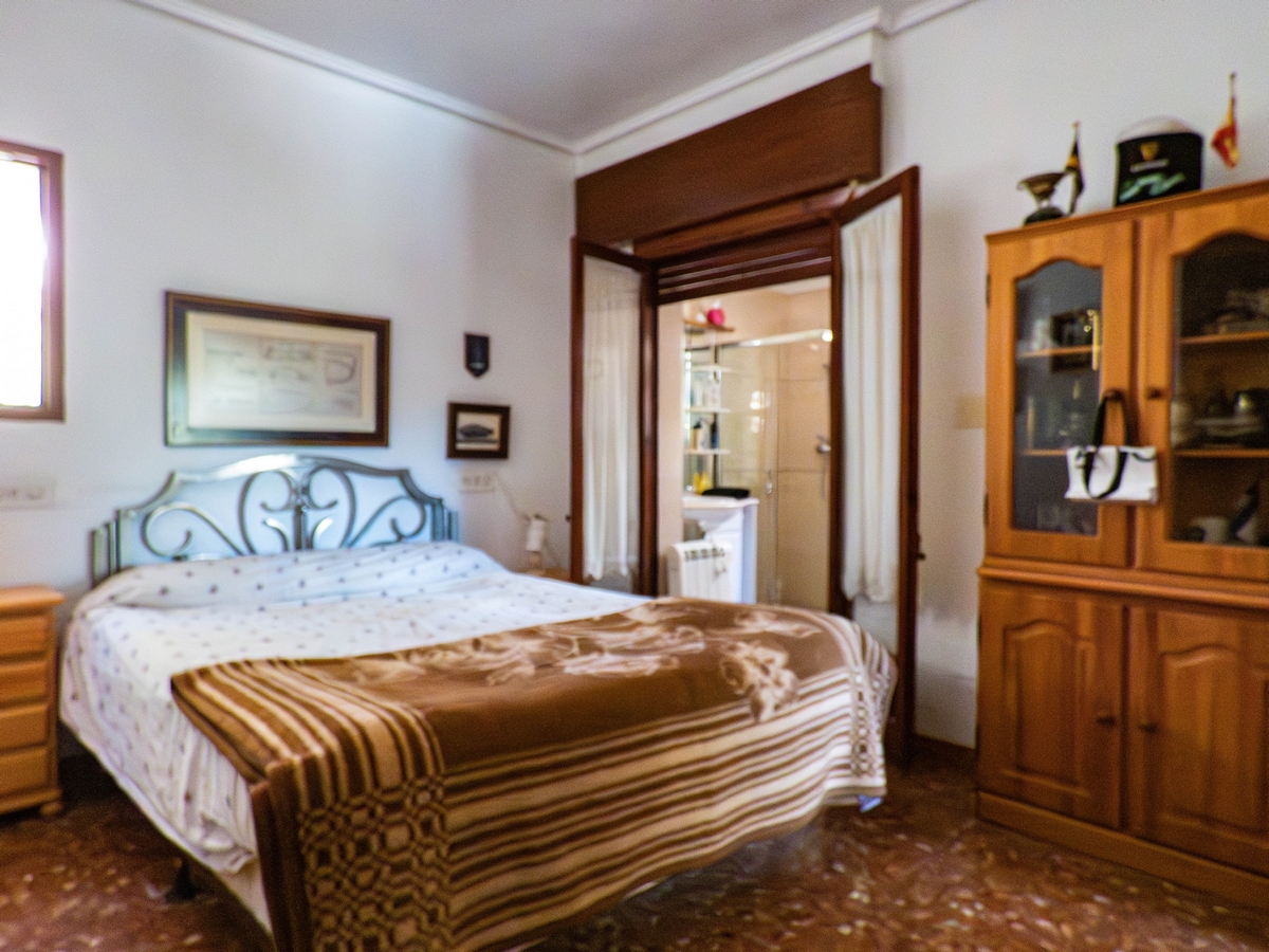 Villa for Sale in Dehesa de Campoamor, Alicante