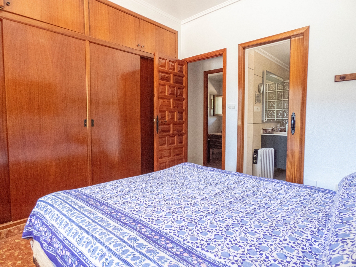 Villa for Sale in Dehesa de Campoamor, Alicante