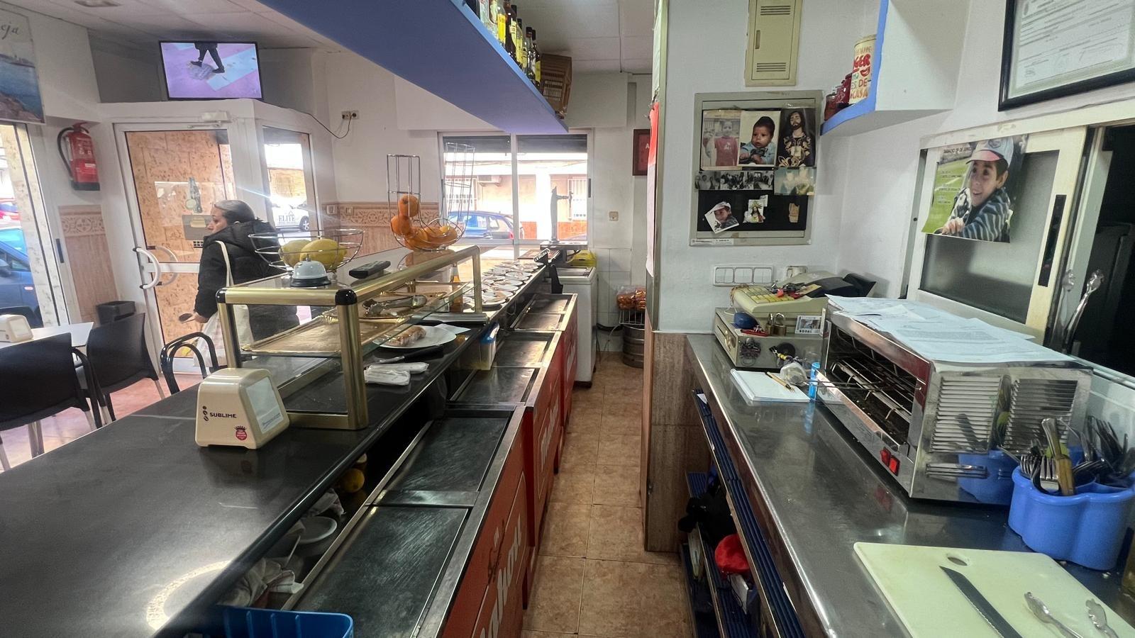 Commercial for Sale in Torrevieja, Alicante