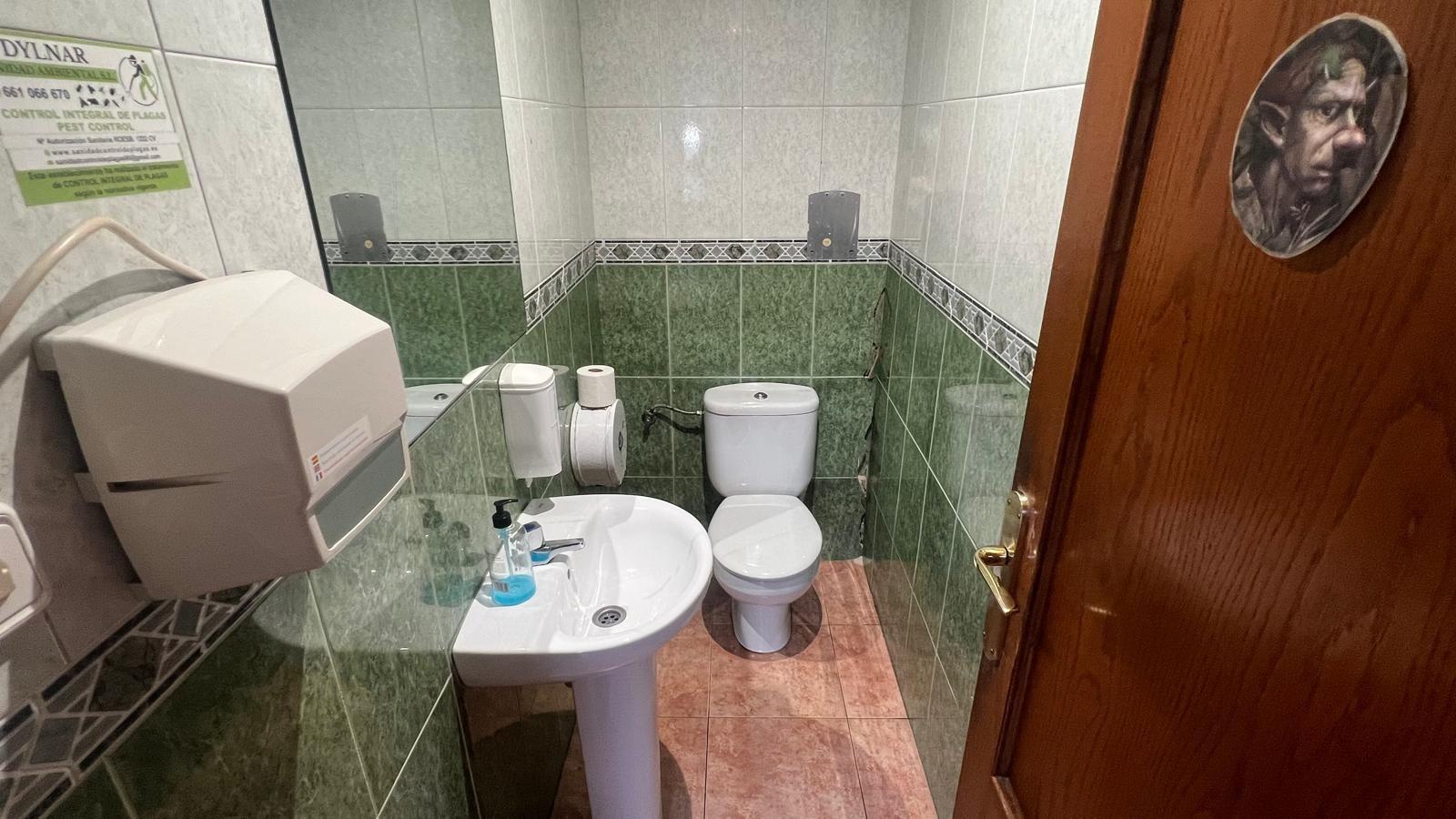 Commercial for Sale in Torrevieja, Alicante