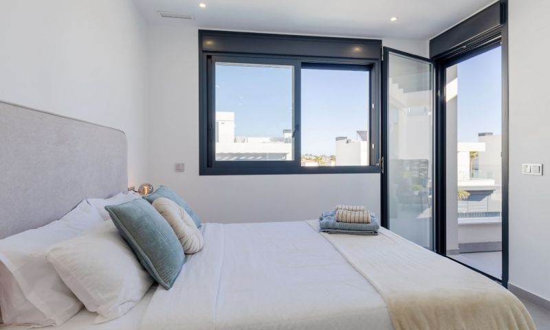 Villa for Sale in Algorfa, Alicante