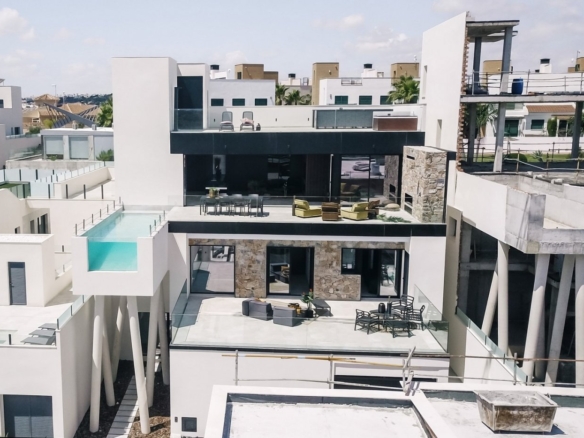 NEW BUILD RESIDENTIAL IN GUARDAMAR DEL SEGURA