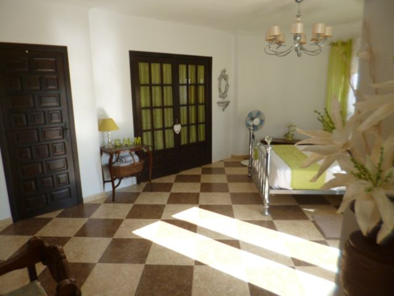 Villa for Sale in Villamartin, Alicante