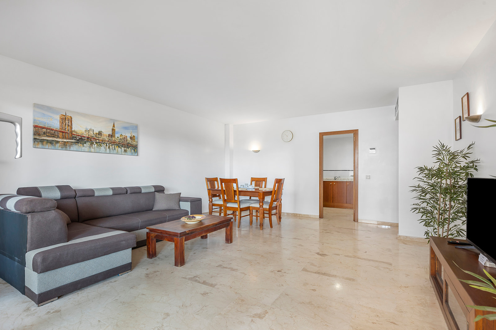 Apartment for Sale in Torrevieja, Alicante