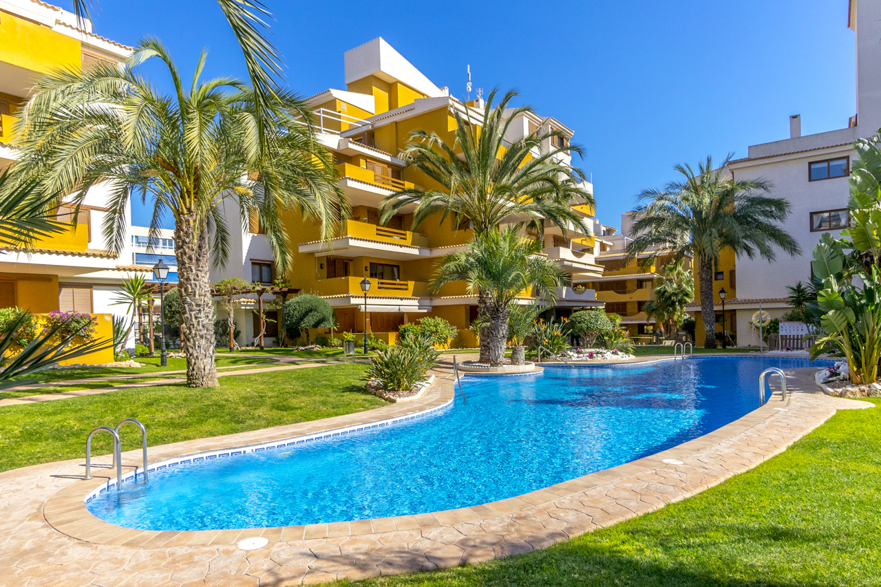 69e8a8ae42e26_117_web_LaEntradaBQ2 Apartment for Sale in Torrevieja, Alicante