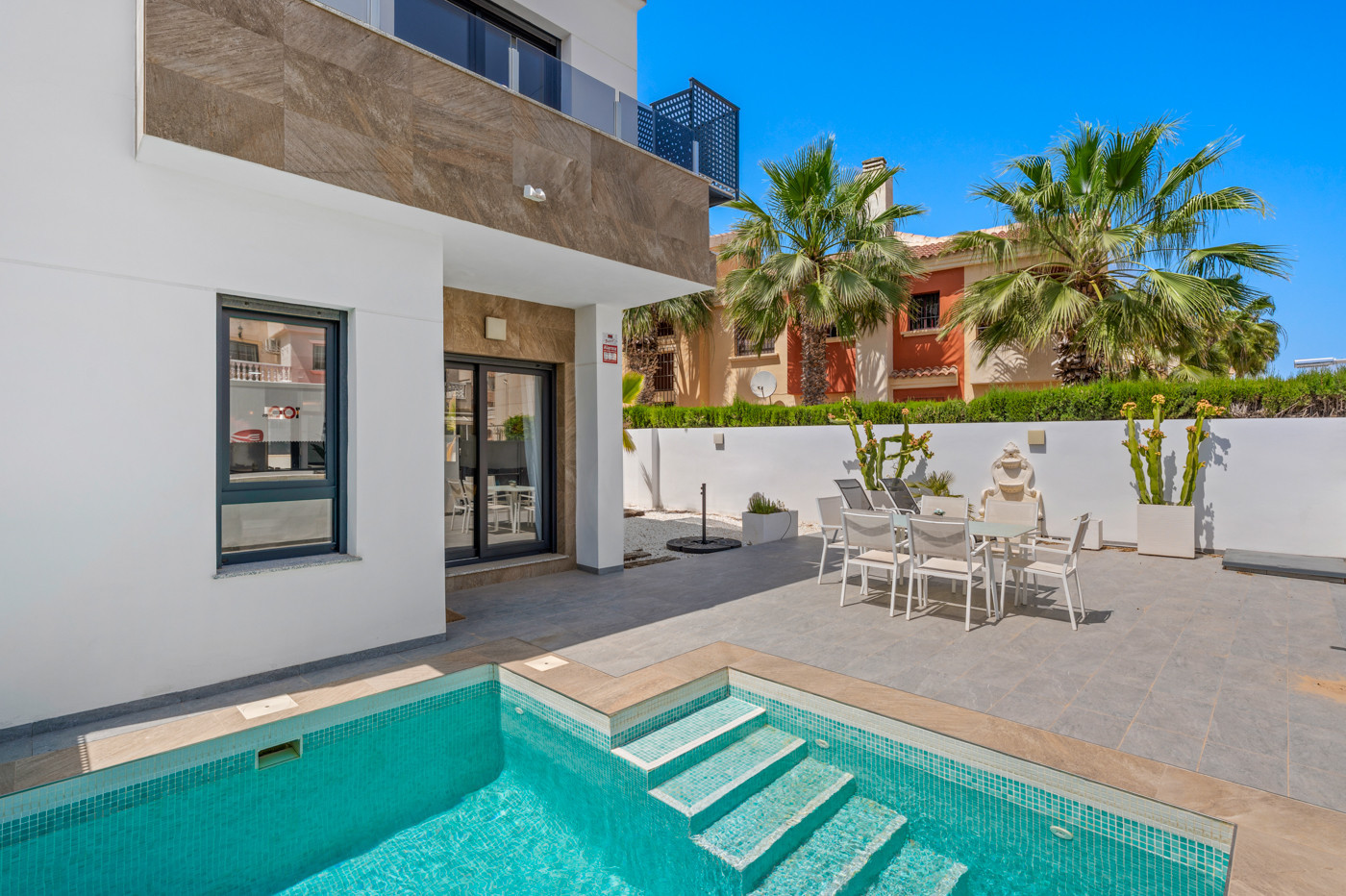 Villa for Sale in Torrevieja, Alicante