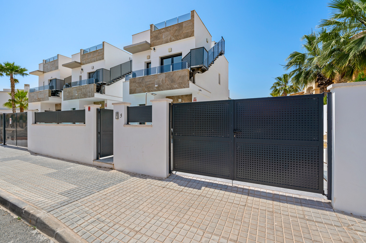 69f61edf63e4a Villa for Sale in Torrevieja, Alicante