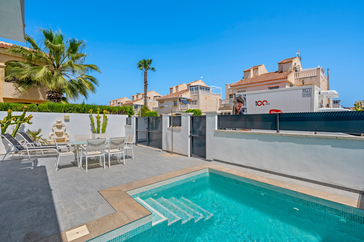 Villa for Sale in Torrevieja, Alicante