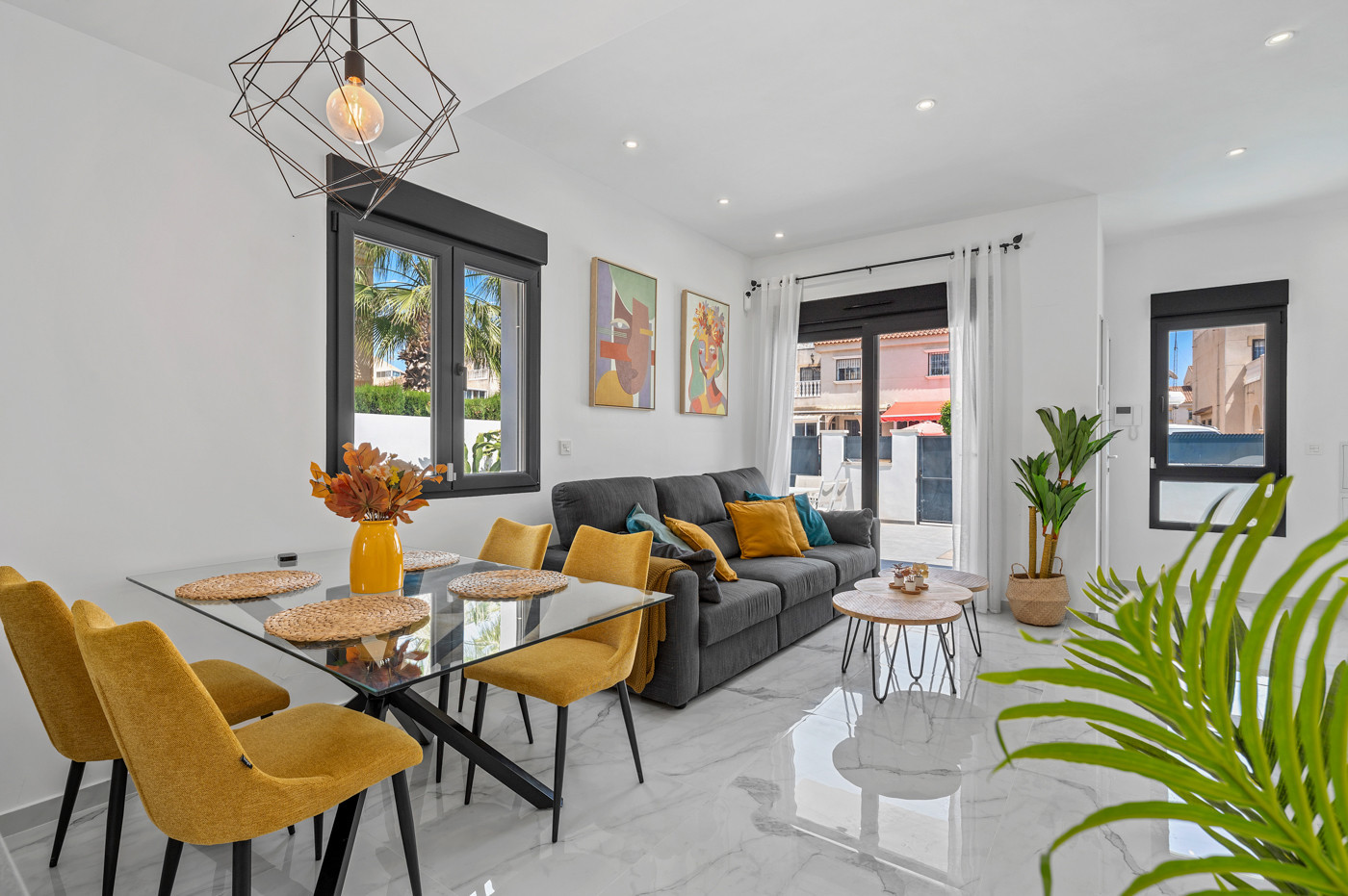 Villa for Sale in Torrevieja, Alicante