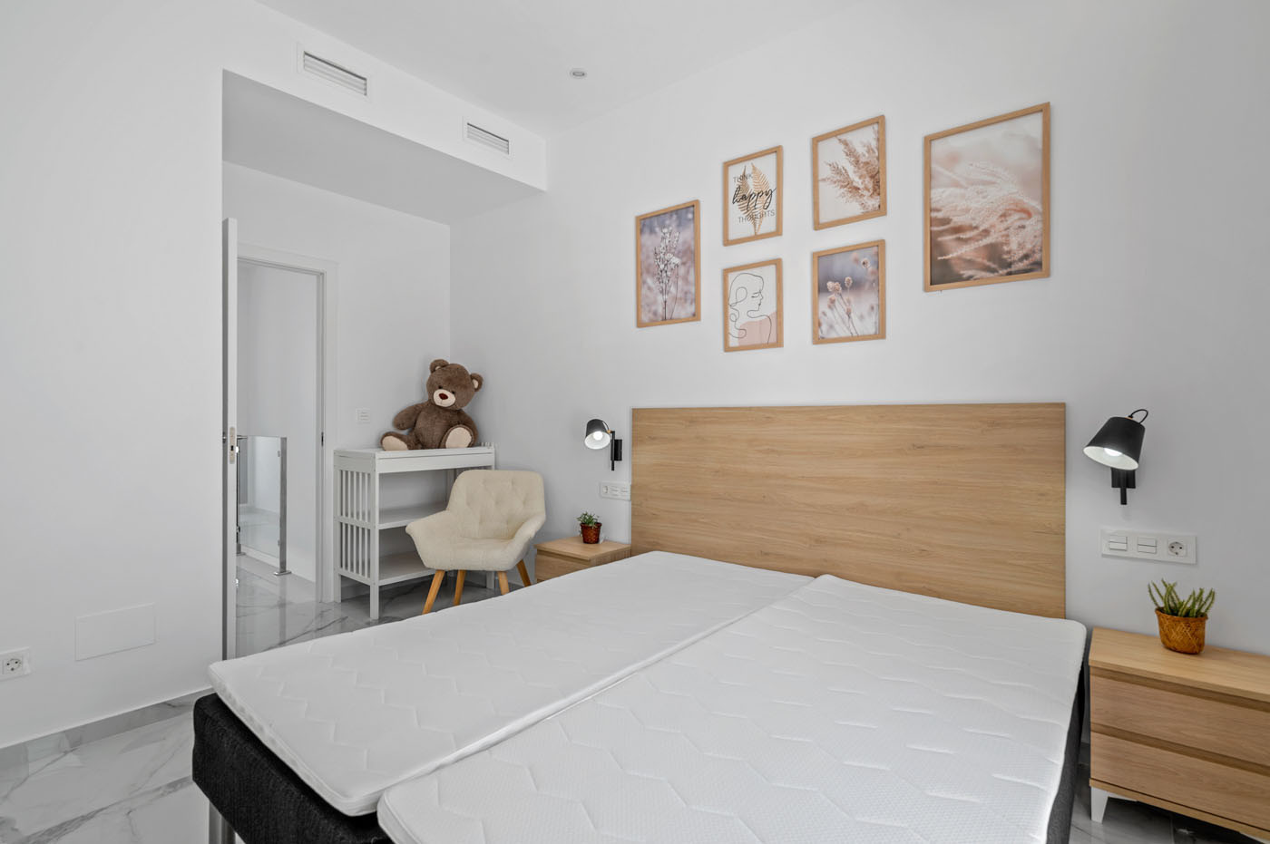 Villa for Sale in Torrevieja, Alicante