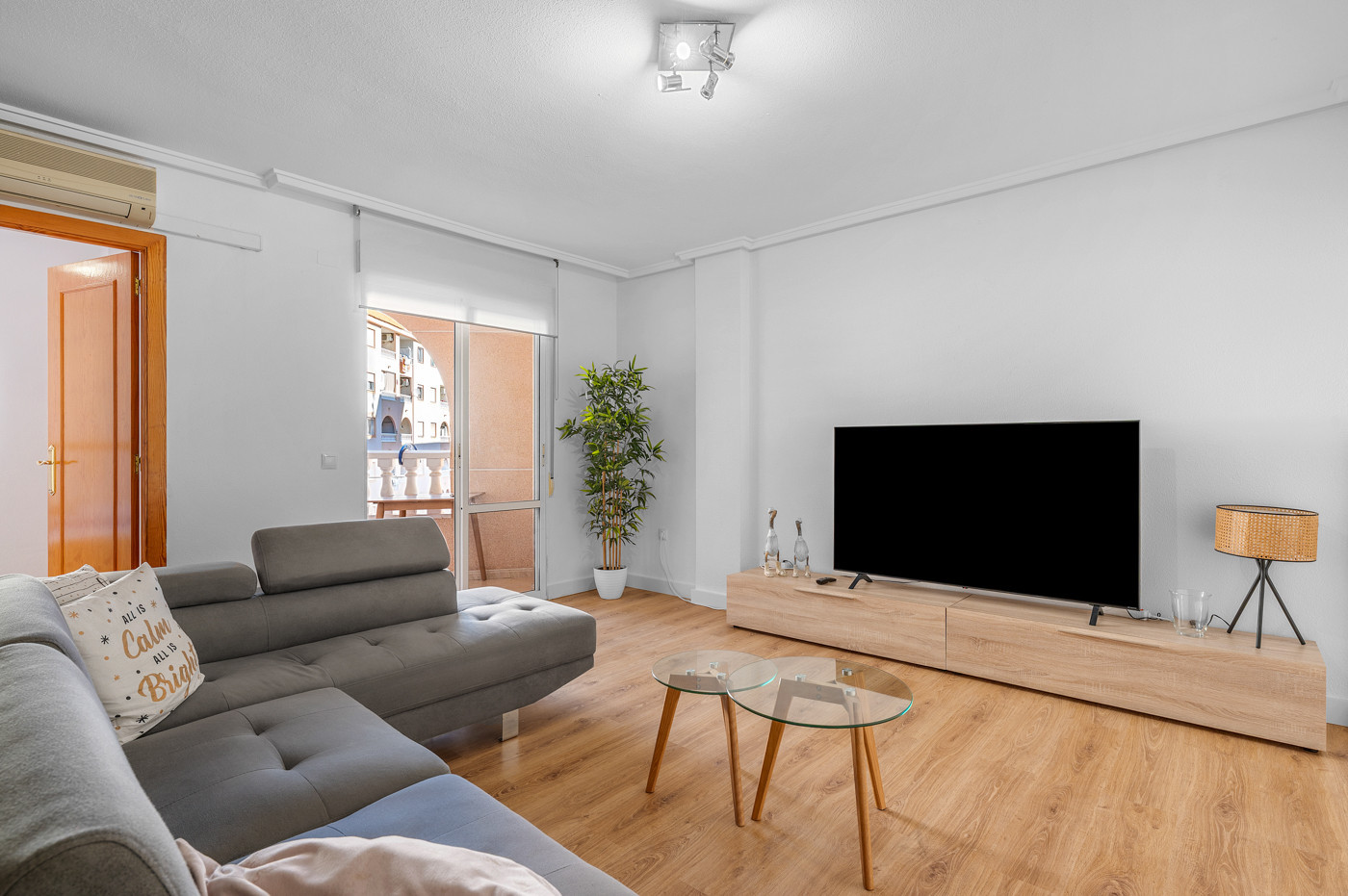 Apartment for Sale in Torrevieja, Alicante