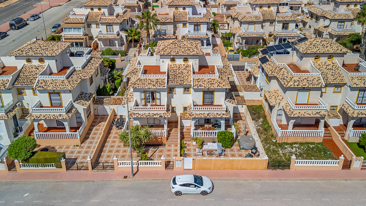 Quad House for Sale in Cabo Roig, Alicante