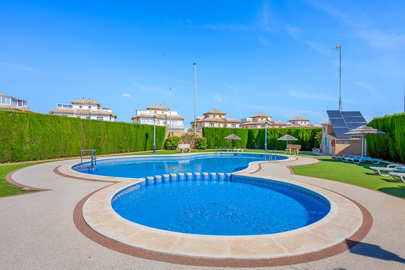 Quad House for Sale in Cabo Roig, Alicante