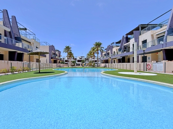 Penthouse for Sale in Pilar de La Horadada, Alicante
