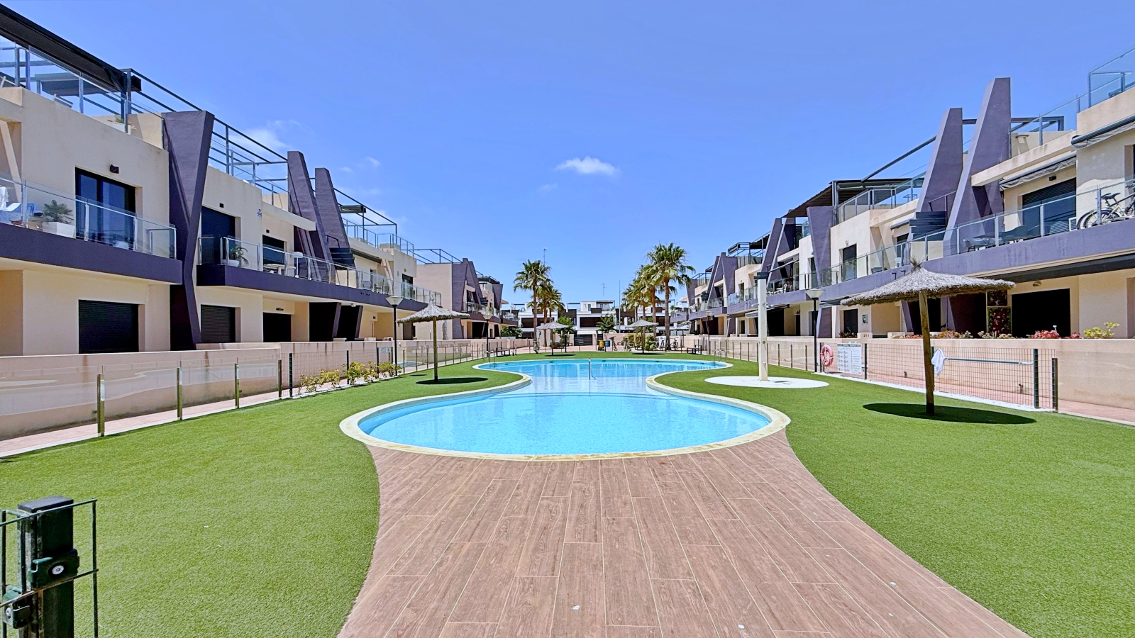 Penthouse for Sale in Pilar de La Horadada, Alicante