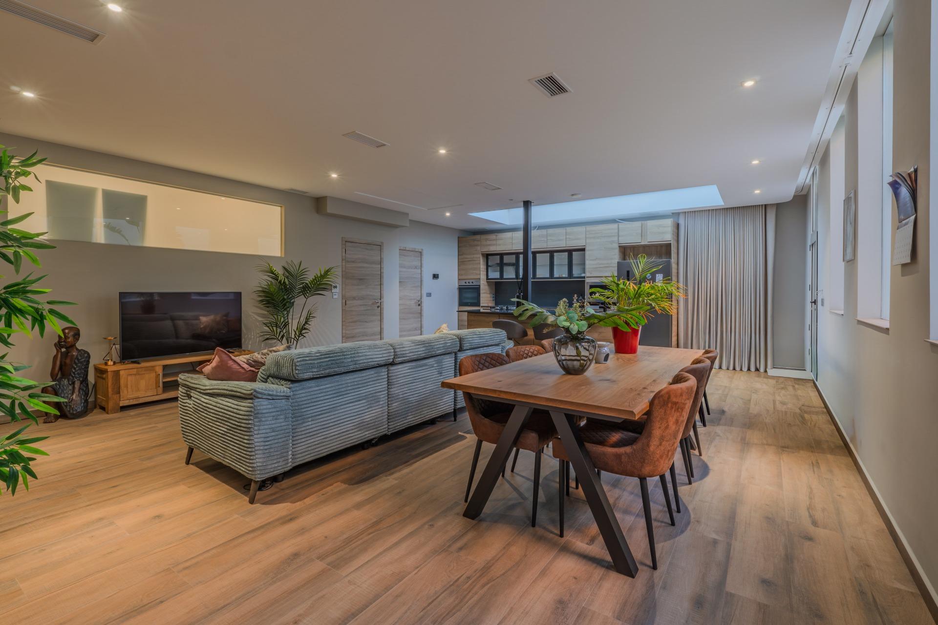 Villa for Sale in Benijofar, Alicante