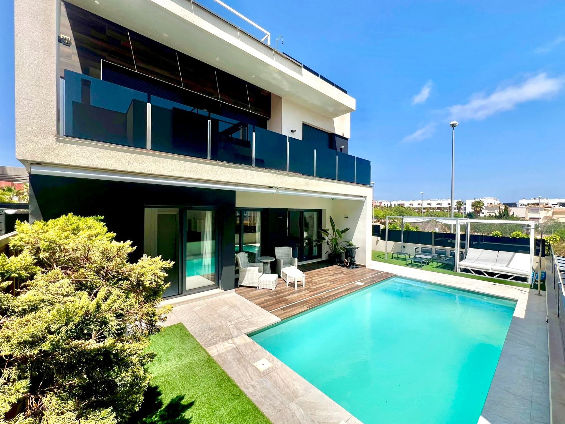 Villa for Sale in Orihuela Costa, Alicante