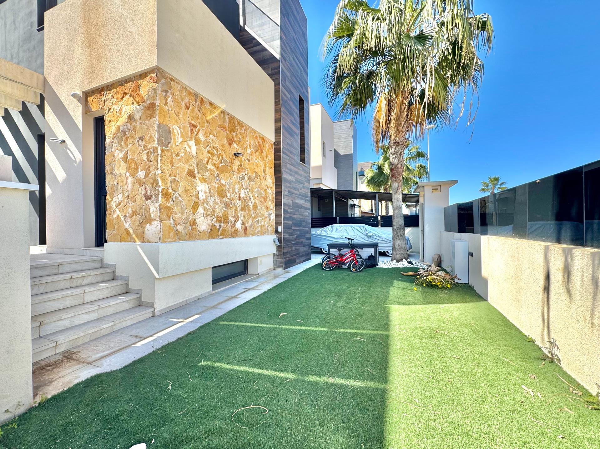 Villa for Sale in Orihuela Costa, Alicante