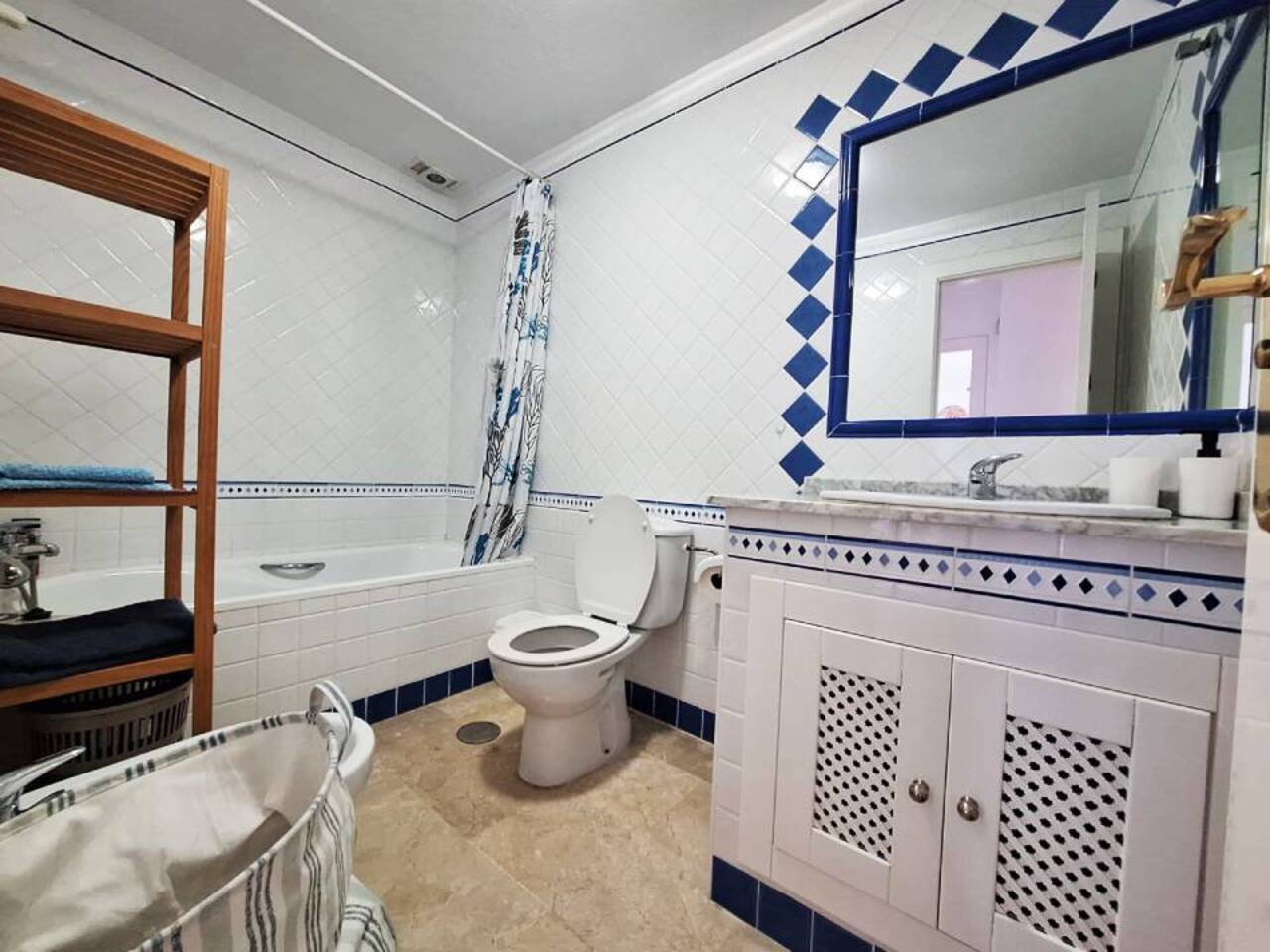 Apartment for Sale in Villamartin, Alicante