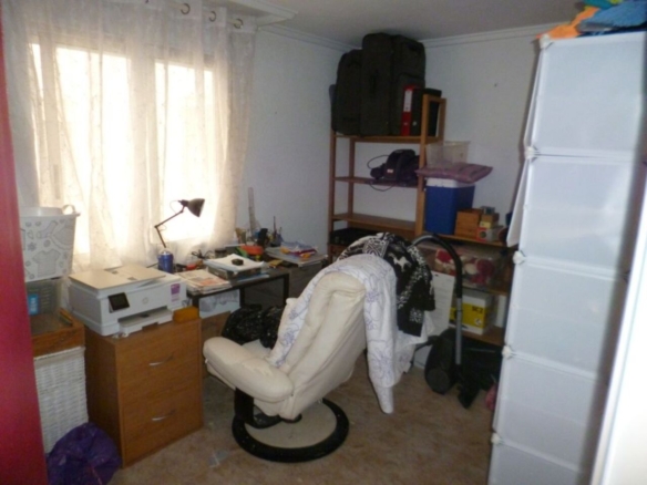 584