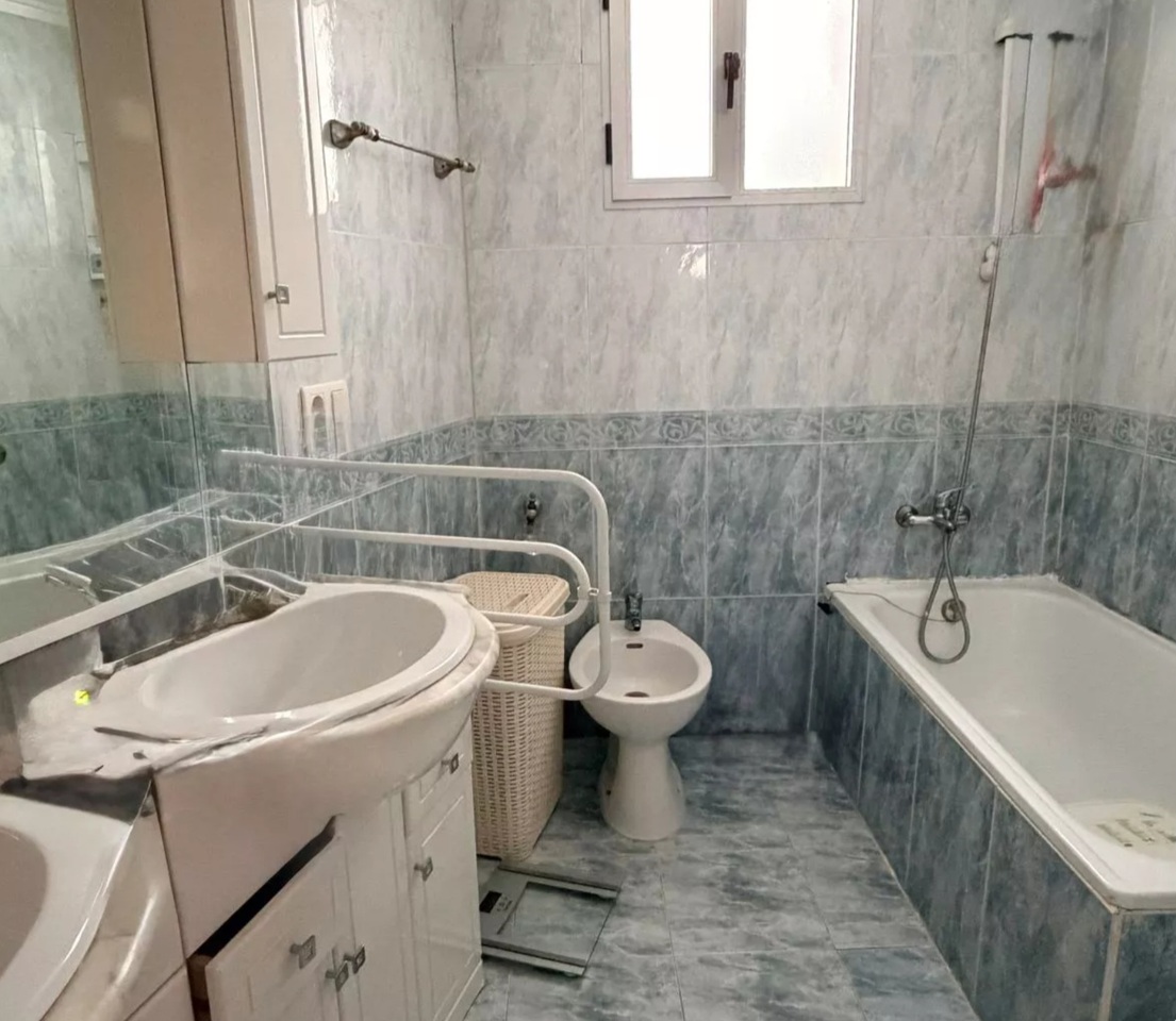Apartment for Sale in Villamartin, Alicante