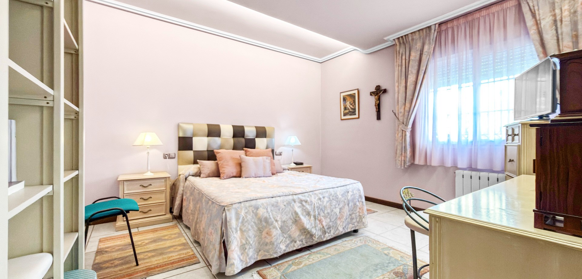 Villa for Sale in Torrevieja, Alicante